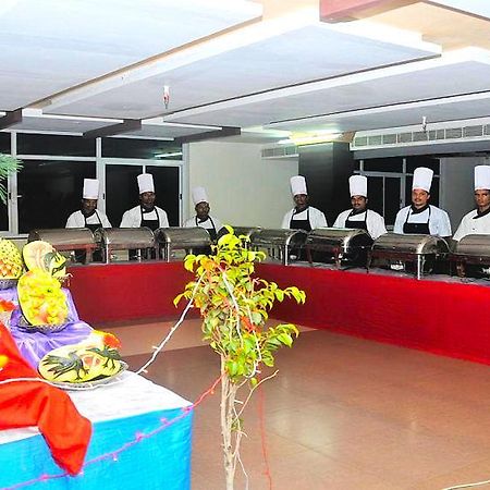 Hotel Central Park Ongole Eksteriør billede