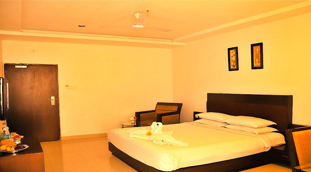 Hotel Central Park Ongole Eksteriør billede