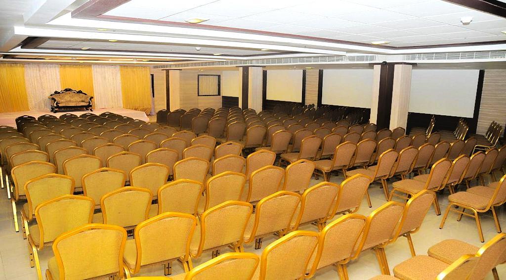 Hotel Central Park Ongole Eksteriør billede