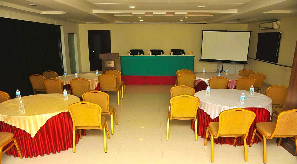 Hotel Central Park Ongole Eksteriør billede